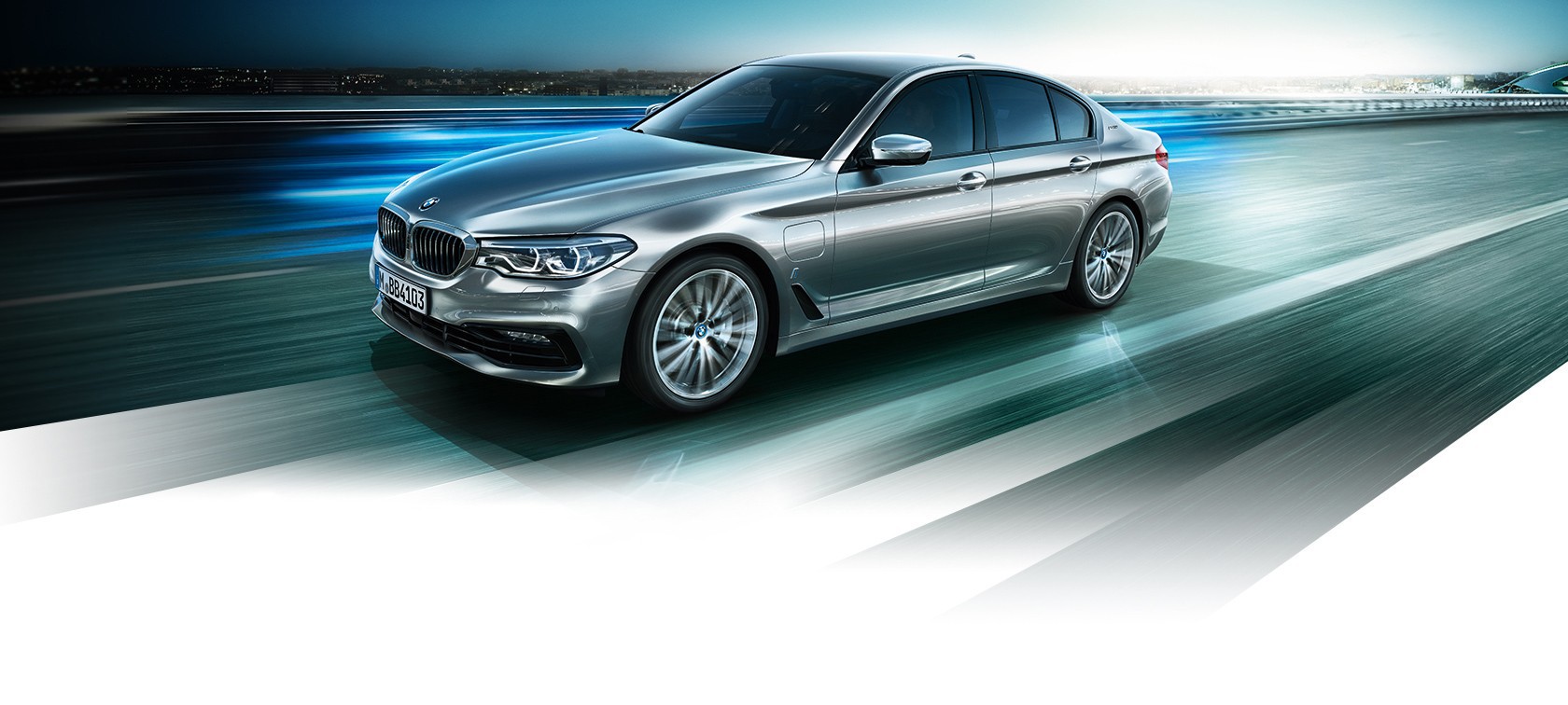 Yeni BMW 5 Serisi Sedan i Performance