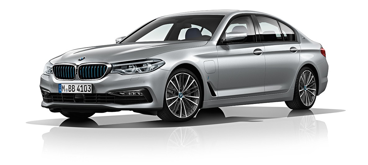 Yeni BMW 5 Serisi Sedan i Performance