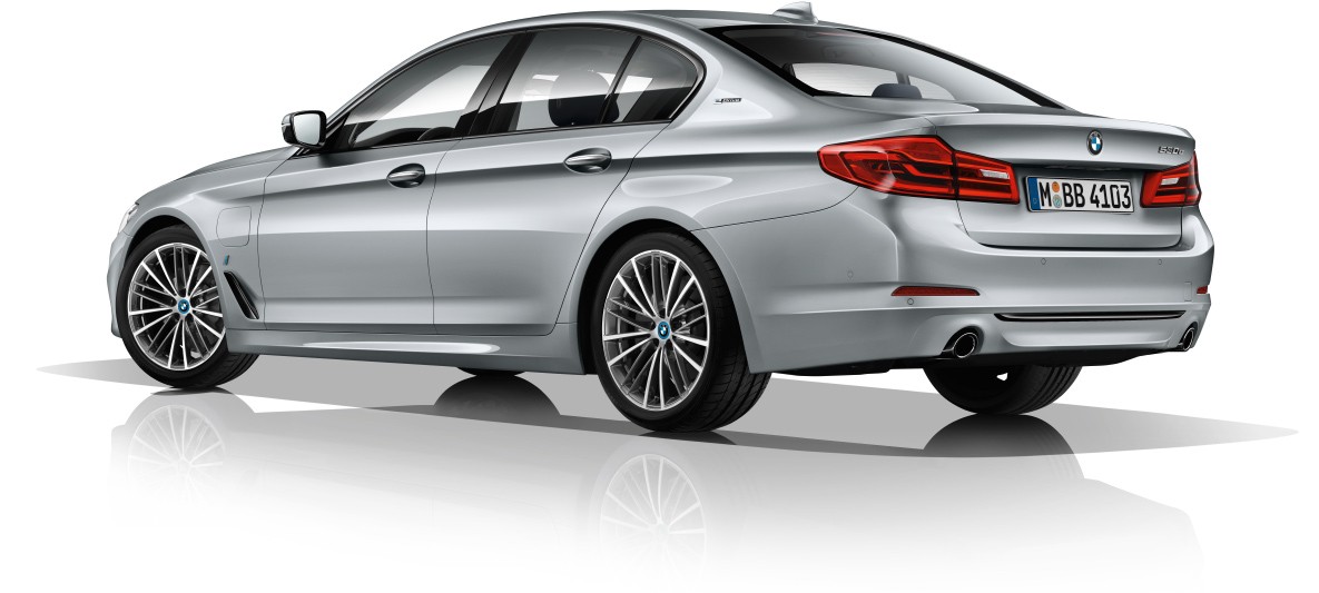 Yeni BMW 5 Serisi Sedan i Performance