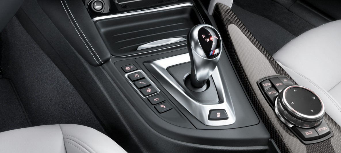 BMW M Serisi M3 Sedan Drive Logic