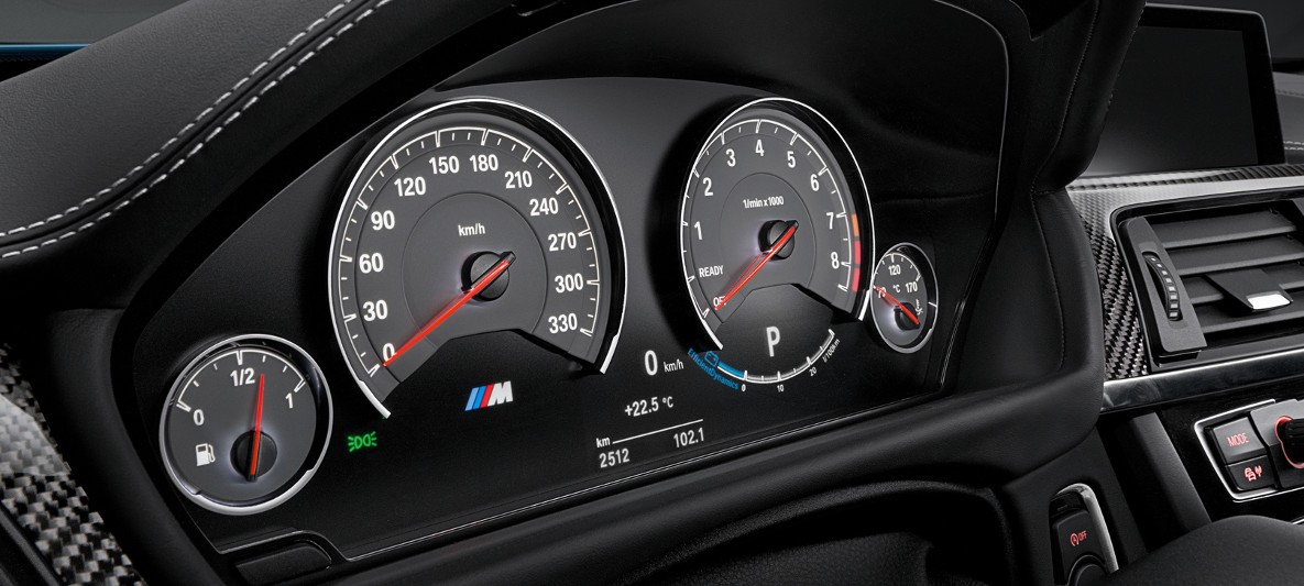BMW M Serisi M4 Coupe Ic Tasarim