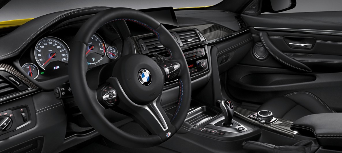 BMW M Serisi M4 Coupe Ic Tasarim