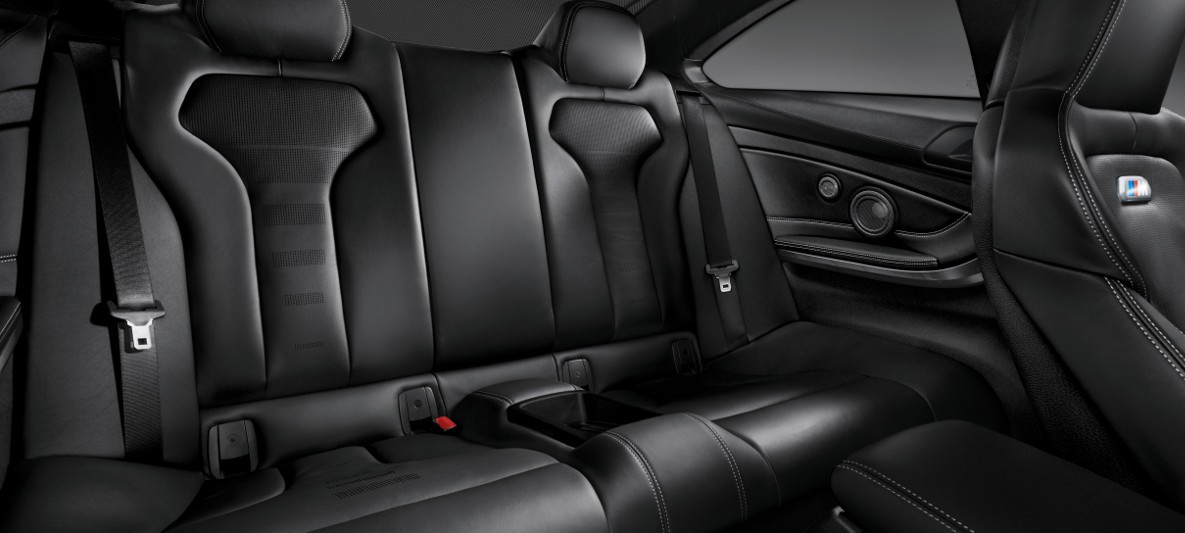 BMW M Serisi M4 Coupe Ic Tasarim