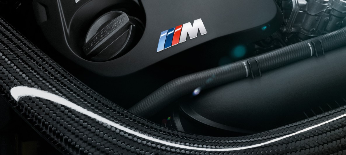 BMW M Serisi M4 Coupe Akilli Hafif Yapi