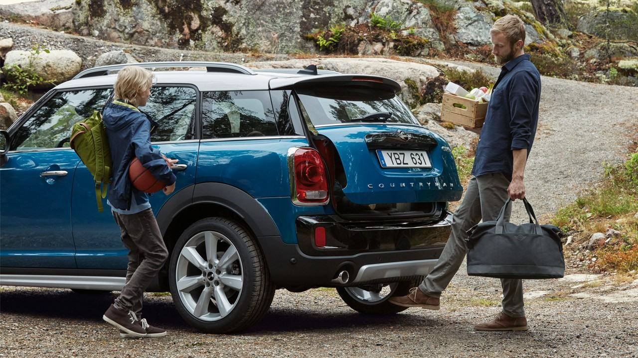 MINI Countryman Tek Tusla Bagaj Kapagini Acin