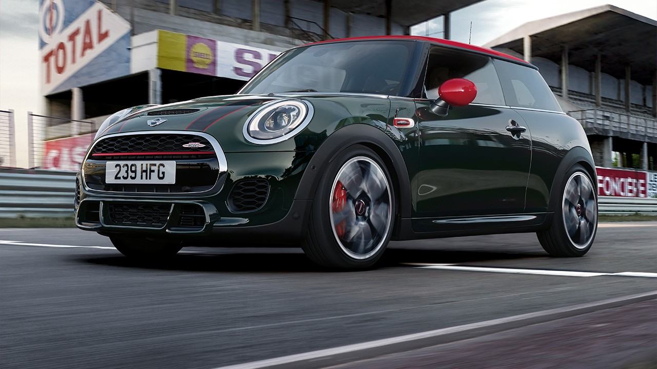 MINI John Cooper Works Yuksek Guc Olaganustu Hizli Tepi Ozelligi